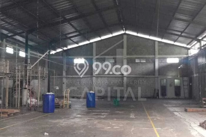 Gudang Disewa di Bandung dengan LB 850m2 Area Komersial Ramai Gudang Disewa di Bandung dengan LB 850m2 Area Komersial Ramai