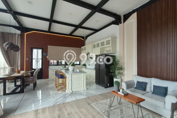 PROMO SPESIAL! Rumah Siap Huni lokasi Parongpong, Bandung, LT 168m² Bangunan 320m² PROMO SPESIAL! Rumah Siap Huni lokasi Parongpong, Bandung, LT 168m² Bangunan 320m²