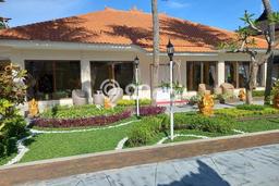 Jual Hotel Area Bisnis Kawasan Buleleng, Luas 5755m2m², Jalan Raya Jual Hotel Area Bisnis Kawasan Buleleng, Luas 5755m2m², Jalan Raya