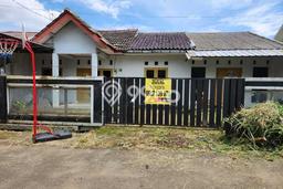 Rumah Modern 3 Kamar LT 210m2 di Tanah Sareal Rumah Modern 3 Kamar LT 210m2 di Tanah Sareal