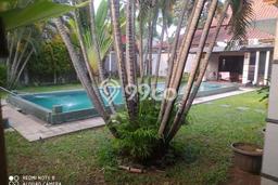 Dijual Rumah Mewah Elegan Dengan View Eksklusif di Bambu Apus, Jakarta Timur Dijual Rumah Mewah Elegan Dengan View Eksklusif di Bambu Apus, Jakarta Timur
