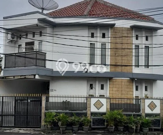 Dijual Cepat Rumah Favorit Siap Huni LB 140m2 di Ciledug, Tangerang Dijual Cepat Rumah Favorit Siap Huni LB 140m2 di Ciledug, Tangerang
