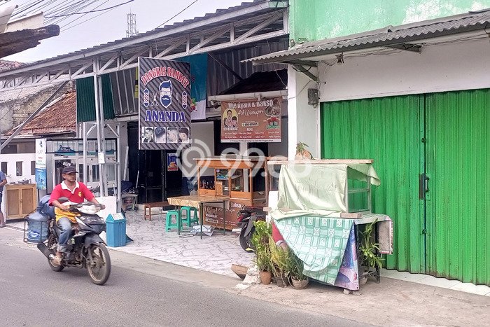 Ruko Favorit Dijual di Setu Tangerang Selatan Area Pusat Bisnis Ruko Favorit Dijual di Setu Tangerang Selatan Area Pusat Bisnis