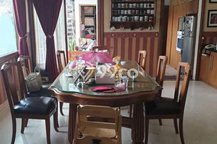 Hunian Elit LB 426m2 Siap Pakai Desain Elegan di Sektor 9-Bintaro, Tangerang Selatan Hunian Elit LB 426m2 Siap Pakai Desain Elegan di Sektor 9-Bintaro, Tangerang Selatan
