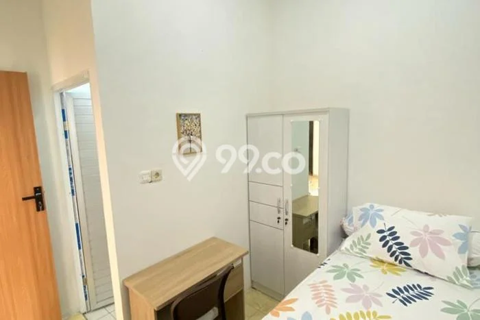 Cocok Untuk Investasi! For Sale Kost di Bintaro 12 Kamar Cocok Untuk Investasi! For Sale Kost di Bintaro 12 Kamar