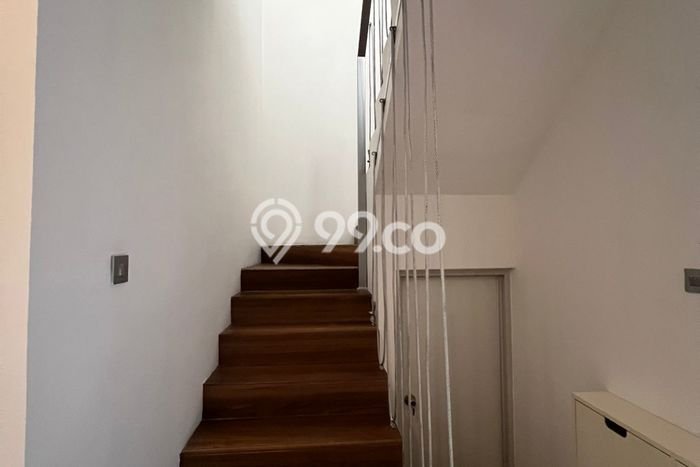 For Sale Rumah 3 Kamar Lokasi Strategis Nyaman dan Strategis di Ciputat Timur For Sale Rumah 3 Kamar Lokasi Strategis Nyaman dan Strategis di Ciputat Timur