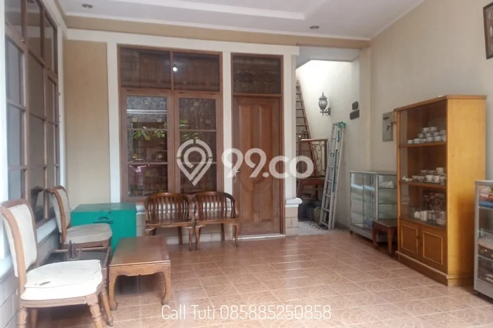 For Sale! Premium House LT 313m2 Desain Elegan di Salemba For Sale! Premium House LT 313m2 Desain Elegan di Salemba