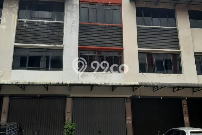 Unit Ruko Dijual di Pontianak Selatan Pontianak Luas Tanah 83m2, Luas Bangunan 272m2 Unit Ruko Dijual di Pontianak Selatan Pontianak Luas Tanah 83m2, Luas Bangunan 272m2