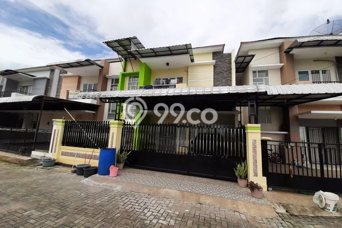 Rumah Strategis Modern Lb 288m2 di Pontianak Selatan, Pontianak Rumah Strategis Modern Lb 288m2 di Pontianak Selatan, Pontianak