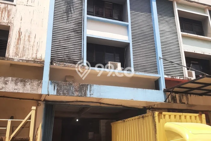 Unit Ruko Dijual di Pontianak LT 142m2 & LB 433m2 Unit Ruko Dijual di Pontianak LT 142m2 & LB 433m2