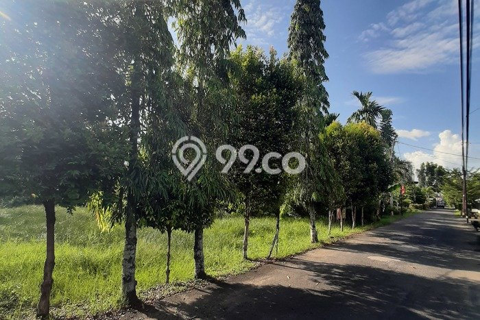 Lahan Strategis di Pontianak Selatan Dijual dengan Luas 2106m2 Lahan Strategis di Pontianak Selatan Dijual dengan Luas 2106m2