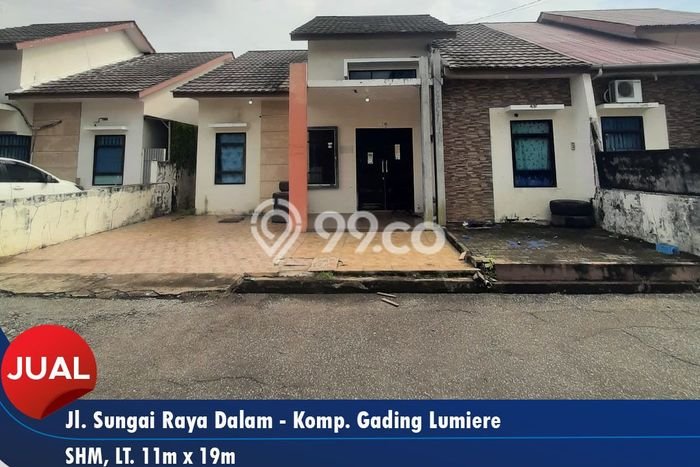 Rumah Modern Cantik 3 KT Bisa Langsung Pindah di Pontianak Tenggara Rumah Modern Cantik 3 KT Bisa Langsung Pindah di Pontianak Tenggara