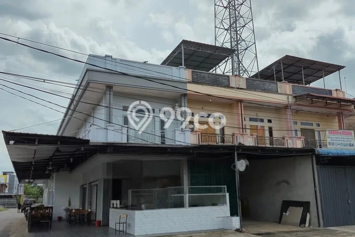 Area Ramai! Ruko Dijual di Sungai Raya untuk Bisnis Luas Bangunan 213m2 Area Ramai! Ruko Dijual di Sungai Raya untuk Bisnis Luas Bangunan 213m2