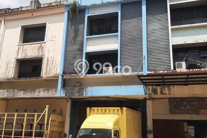 Unit Ruko Dijual di Pontianak LT 142m2 & LB 433m2 Unit Ruko Dijual di Pontianak LT 142m2 & LB 433m2
