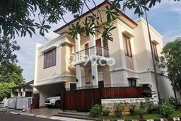 Hunian Mewah Dijual LT 222m2 di Cipondoh, Tangerang Hunian Mewah Dijual LT 222m2 di Cipondoh, Tangerang
