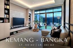 Ready to Use! Luxury House LT 142m2 Desain Modern di Kemang Ready to Use! Luxury House LT 142m2 Desain Modern di Kemang