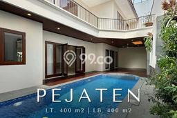 Jual Rumah Luas Megah Dengan View Eksklusif di Pejaten, Jakarta Selatan Jual Rumah Luas Megah Dengan View Eksklusif di Pejaten, Jakarta Selatan