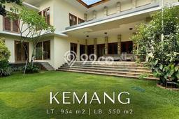 Rumah Elit LB 550m2 Siap Pakai Desain Elegan di Kemang, Jakarta Selatan Rumah Elit LB 550m2 Siap Pakai Desain Elegan di Kemang, Jakarta Selatan