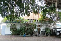 Rumah Mewah Siap Huni LT 1511m2 di Tegalsari, Surabaya Rumah Mewah Siap Huni LT 1511m2 di Tegalsari, Surabaya