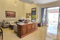 Rumah 4 Kamar Dekat dengan Fasilitas Umum, Surabaya - Lokasi Premium Rumah 4 Kamar Dekat dengan Fasilitas Umum, Surabaya - Lokasi Premium