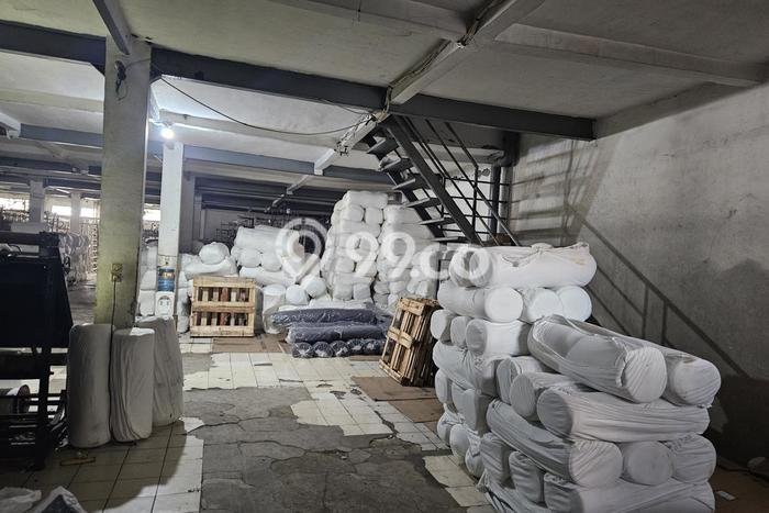 Unit Gudang Dijual di Bandung LT 2663m2 & LB 4200m2 Unit Gudang Dijual di Bandung LT 2663m2 & LB 4200m2