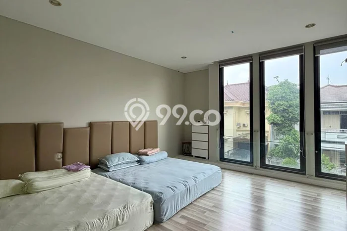 Rumah Luxury Modern Siap Huni di Semolowaru Surabaya Rumah Luxury Modern Siap Huni di Semolowaru Surabaya