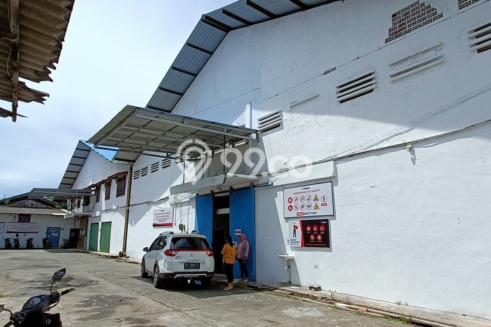 HARGA BERSAING! Gudang di Balikpapan Kota, Luas 450m², Area Bisnis HARGA BERSAING! Gudang di Balikpapan Kota, Luas 450m², Area Bisnis