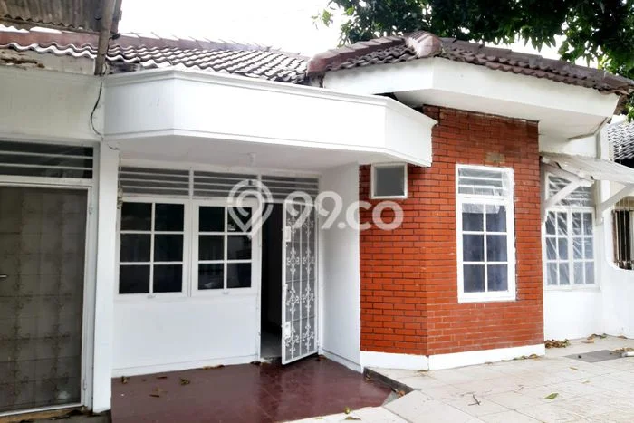 For Sale! Premium House LT 200m2 Desain Modern di Kedoya Baru For Sale! Premium House LT 200m2 Desain Modern di Kedoya Baru