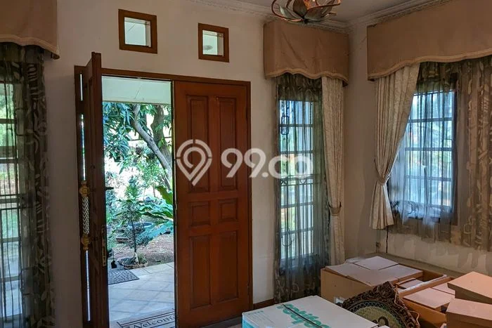 Hunian Elit LB 350m2 Siap Pakai Desain Elegan di Mutiara Kedoya, Jakarta Barat Hunian Elit LB 350m2 Siap Pakai Desain Elegan di Mutiara Kedoya, Jakarta Barat