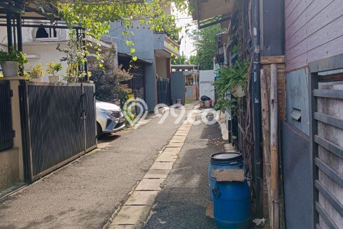 Hunian Strategis 3 KT LB 45m2 Kondisi Bagus di Jatiwarna Hunian Strategis 3 KT LB 45m2 Kondisi Bagus di Jatiwarna
