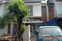 Rumah Renovasi di Sevilla Park Boulevard, Tangerang Rumah Renovasi di Sevilla Park Boulevard, Tangerang