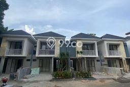 Rumah Luxury Modern Tanpa Renovasi di Bintaro Tangerang Selatan Rumah Luxury Modern Tanpa Renovasi di Bintaro Tangerang Selatan