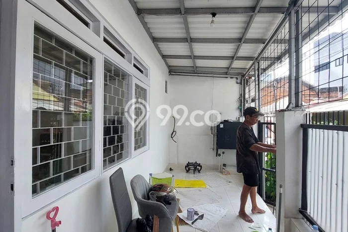 Rumah Disewakan Jakarta Barat LT 135m2 LB 150m2 Kawasan Tomang Rumah Disewakan Jakarta Barat LT 135m2 LB 150m2 Kawasan Tomang