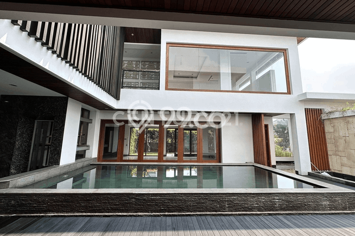 Siap Huni Hunian Elit 5 Kamar di Kebayoran Baru Dekat ke Mana Saja Siap Huni Hunian Elit 5 Kamar di Kebayoran Baru Dekat ke Mana Saja