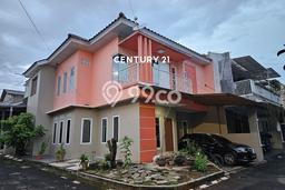 Rumah Elit Modern Tanpa Renovasi di Ciganjur Jakarta Selatan Rumah Elit Modern Tanpa Renovasi di Ciganjur Jakarta Selatan
