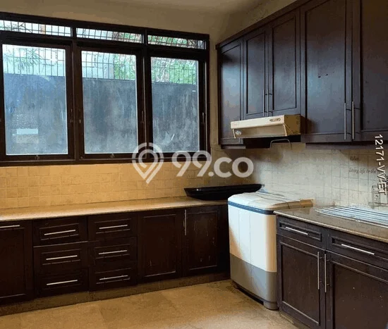 Rumah Eksklusif Dijual LT 2460m2 di Ciputat, Tangerang Selatan Rumah Eksklusif Dijual LT 2460m2 di Ciputat, Tangerang Selatan