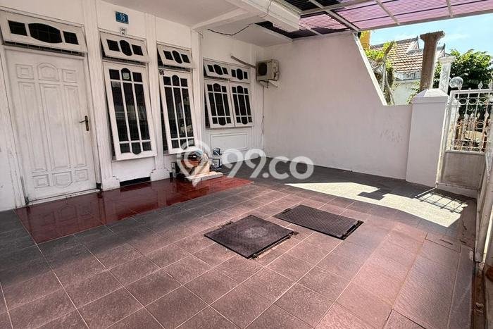 Rumah Minimalis 2 Kamar LT 122m2 di Kedung Baruk Rumah Minimalis 2 Kamar LT 122m2 di Kedung Baruk