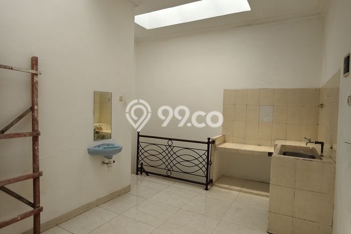 Dijual Hunian Rumah Terawat 3 KT di Mulyosari, Surabaya Dijual Hunian Rumah Terawat 3 KT di Mulyosari, Surabaya
