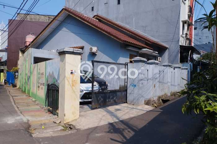 Kos-kosan Dijual di Kebon Kacang Jakarta Pusat Luas 90m2 Kos-kosan Dijual di Kebon Kacang Jakarta Pusat Luas 90m2