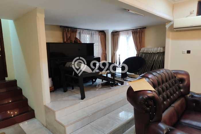 Jual Rumah Mewah Megah Dengan View Cantik di Pulomas, Jakarta Timur Jual Rumah Mewah Megah Dengan View Cantik di Pulomas, Jakarta Timur
