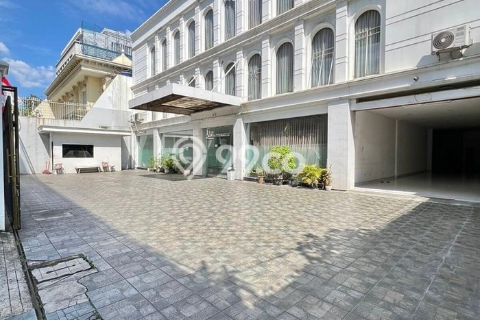 Kantor Usaha Dijual di Kebayoran Baru Jakarta Selatan LT 778m2 & LB 1800m2 Kantor Usaha Dijual di Kebayoran Baru Jakarta Selatan LT 778m2 & LB 1800m2
