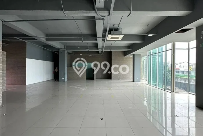 LOKASI STRATEGIS! Kantor Kawasan Senopati, Luas 2000m², Area Bisnis, Mainroad LOKASI STRATEGIS! Kantor Kawasan Senopati, Luas 2000m², Area Bisnis, Mainroad