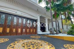DIJUAL CEPAT! Rumah area Menteng, Jakarta Pusat, LT 810m² Bangunan 800m² BISA KPR! DIJUAL CEPAT! Rumah area Menteng, Jakarta Pusat, LT 810m² Bangunan 800m² BISA KPR!
