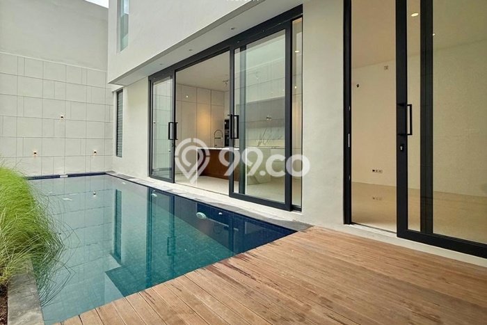 Dijual Rumah Luas Megah Dengan View Eksklusif di Kemang, Jakarta Selatan Dijual Rumah Luas Megah Dengan View Eksklusif di Kemang, Jakarta Selatan