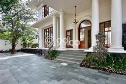 Jual Rumah Mewah Megah Dengan View Cantik di Kemang, Jakarta Selatan Jual Rumah Mewah Megah Dengan View Cantik di Kemang, Jakarta Selatan