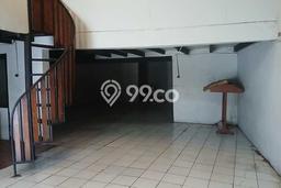 Ruko bagus disewakan di Bojongloa Kidul Bandung dengan LB 300m2 harga sewa terbaik Ruko bagus disewakan di Bojongloa Kidul Bandung dengan LB 300m2 harga sewa terbaik