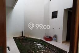 Rumah Siap Huni lokasi , Jakarta Selatan, LT 204m2m² Bangunan 175m2m² Rumah Siap Huni lokasi , Jakarta Selatan, LT 204m2m² Bangunan 175m2m²