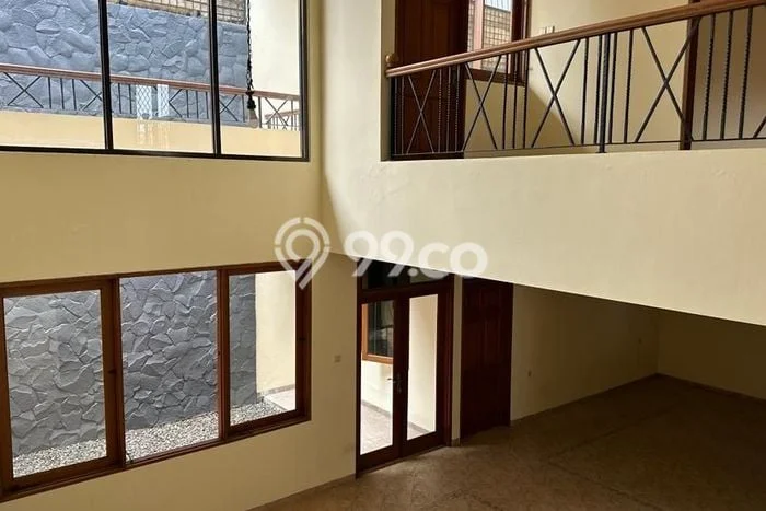 Jual Rumah Mewah Elegan Dengan View Cantik di Senayan, Jakarta Selatan Jual Rumah Mewah Elegan Dengan View Cantik di Senayan, Jakarta Selatan