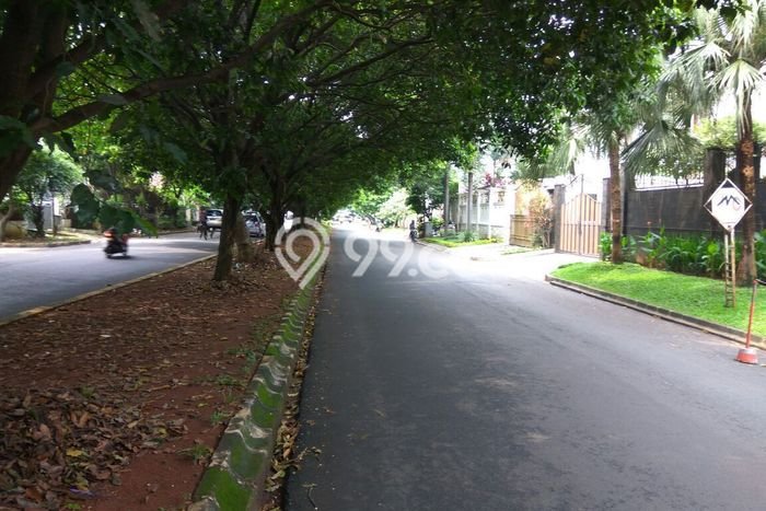 Rumah Elit Modern Siap Huni di Pondok Indah Jakarta Selatan Rumah Elit Modern Siap Huni di Pondok Indah Jakarta Selatan
