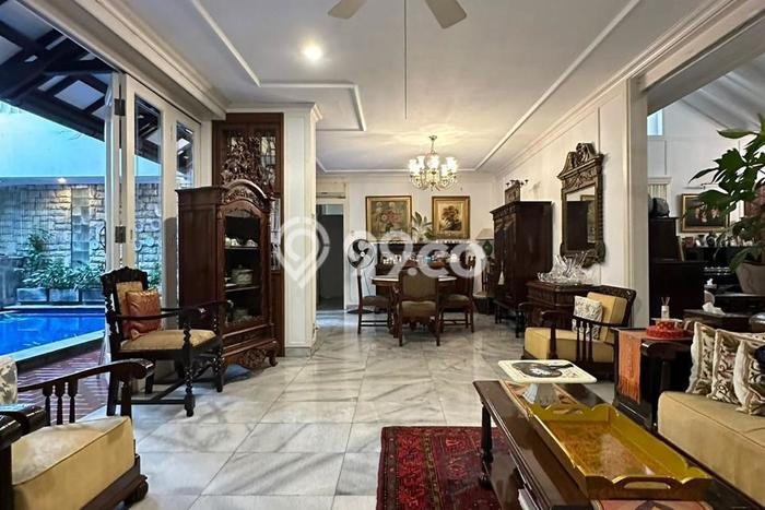 For Sale! Luxury House LT 677m2 Desain Modern di Senayan For Sale! Luxury House LT 677m2 Desain Modern di Senayan